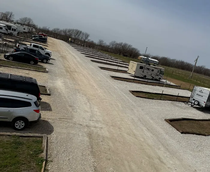 Hill Side RV Park Picture 7