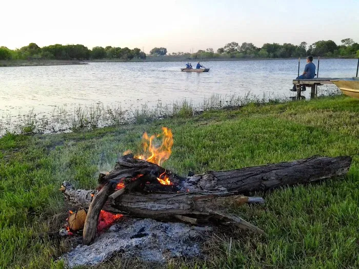 Lakeside RV Park Picture 10