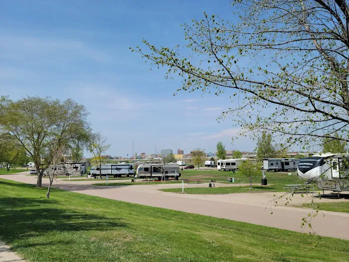 Scenic Park RV Campground Picture 6