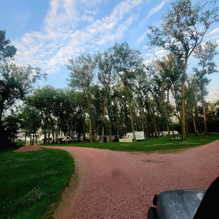 River Landing Camp Ground Picture 7