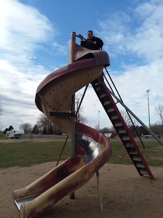 Elk Point City Park and Campground Picture 4