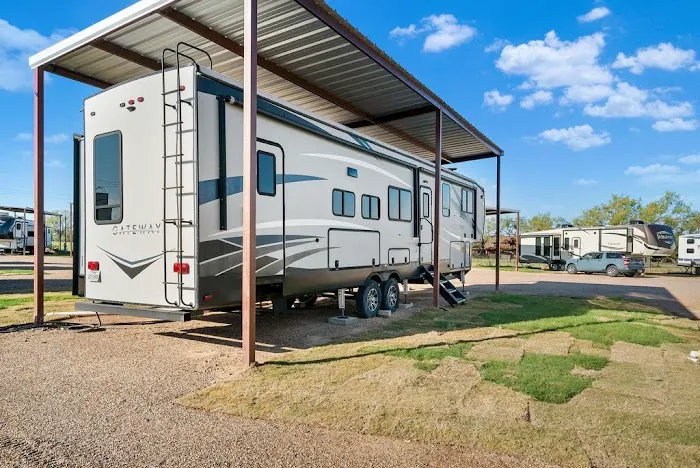 Quiet Country RV Park Picture 5