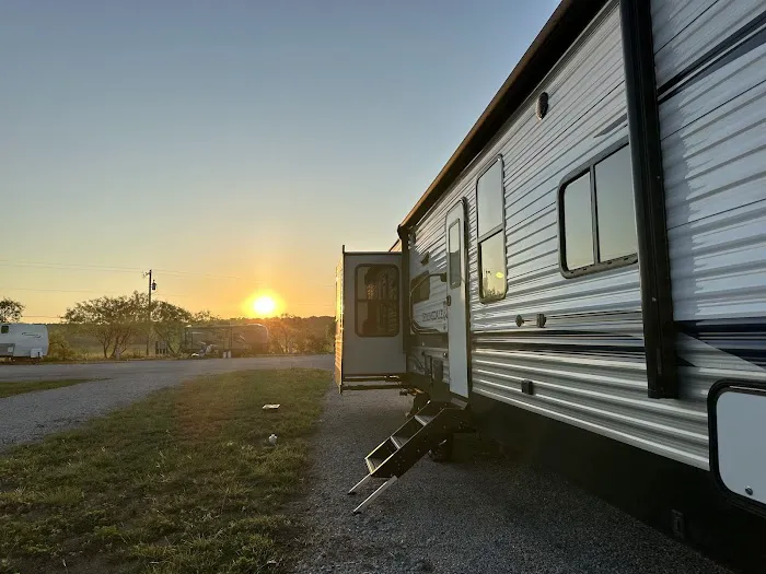 Pine Valley RV Resort Picture 2