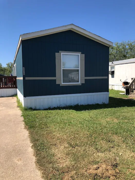 Woodhaven Mobile Home Community Picture 2