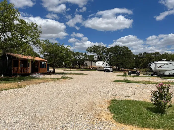 Oak Breeze Village RV Park Picture 1