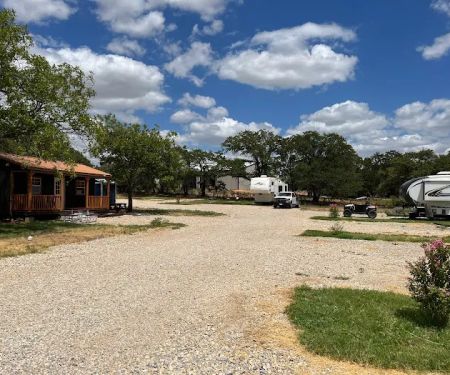 Oak Breeze Village RV Park