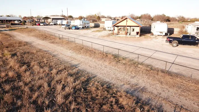 920 RV Park Picture 5