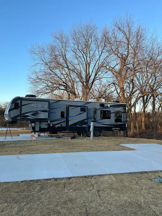 Pecan Hollow RV Park Picture 7