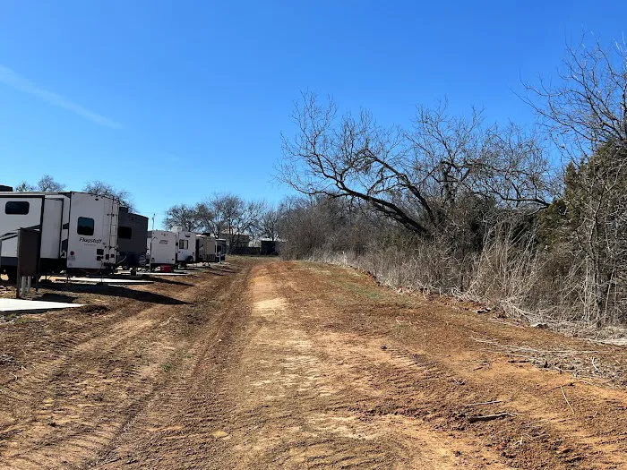 Pecan Hollow RV Park Picture 6