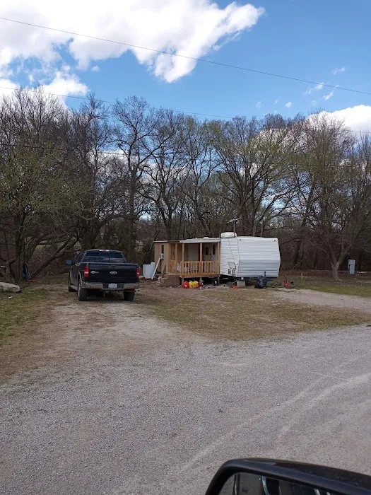 Oak Hill Mobile Home Park Picture 8