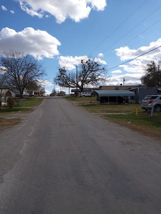 Oak Hill Mobile Home Park Picture 10