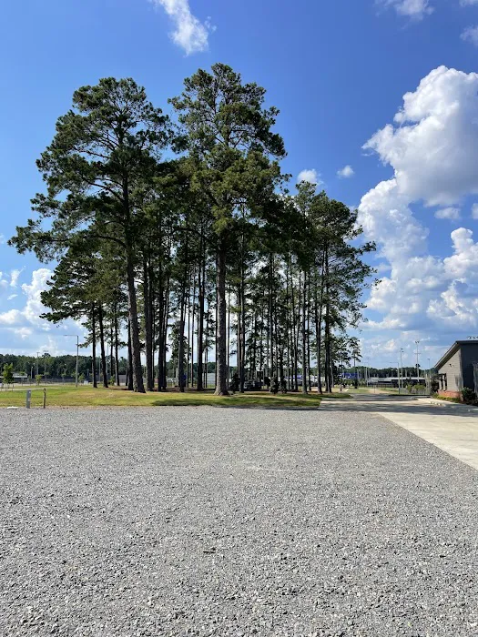 Piney Hills RV Park Picture 9