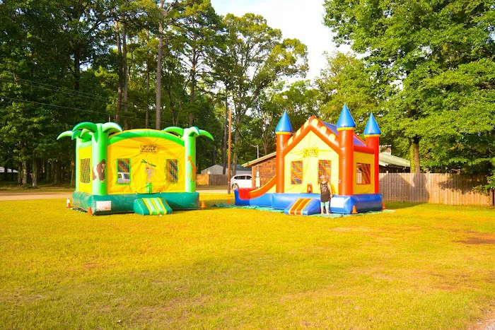 Lost Frontier RV Park and Bar & Grill Picture 8