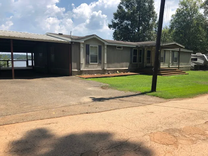 Mid Lake Campground and Market Picture 8