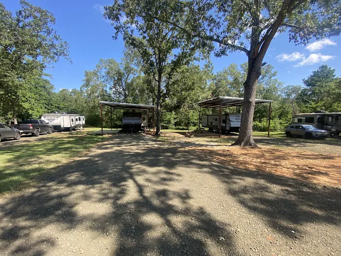 Fishin' Time RV Park Picture 9