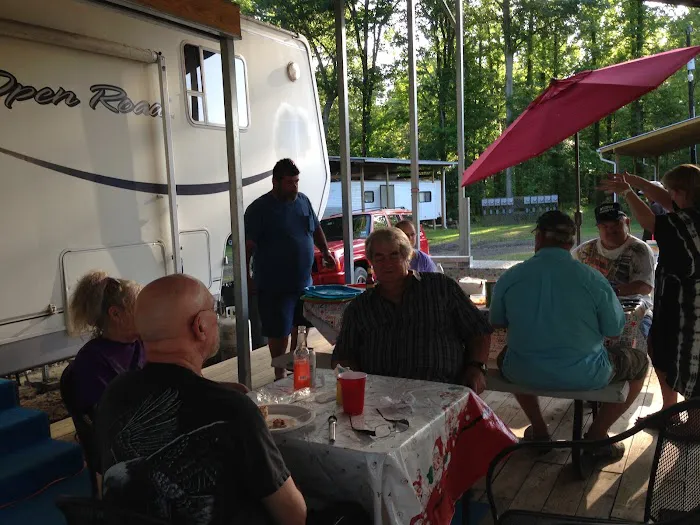 God's Country Sportsmen's RV Park Picture 4