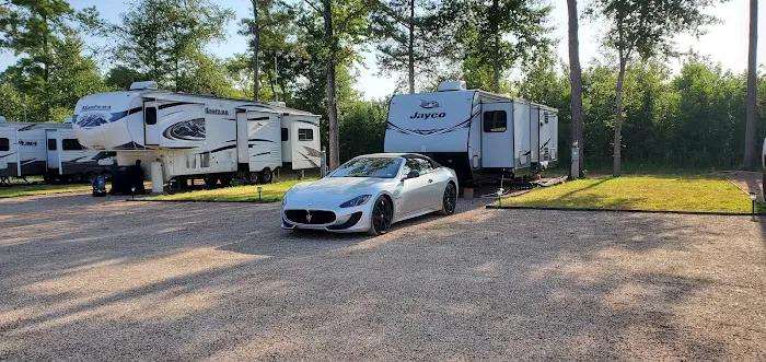 Bugout Rv Park Picture 7