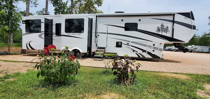 Bugout Rv Park Picture 1