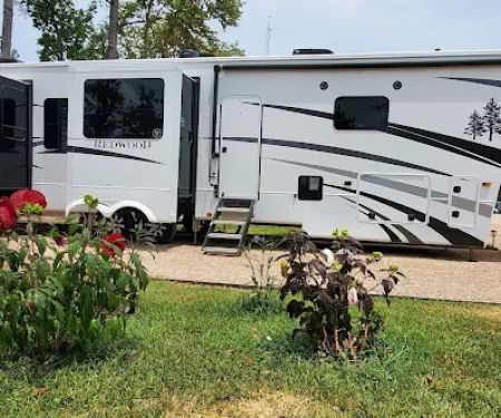 Bugout Rv Park