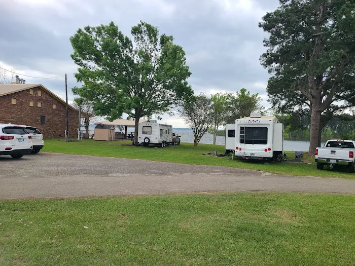 Farmer's Cove RV Park Picture 7