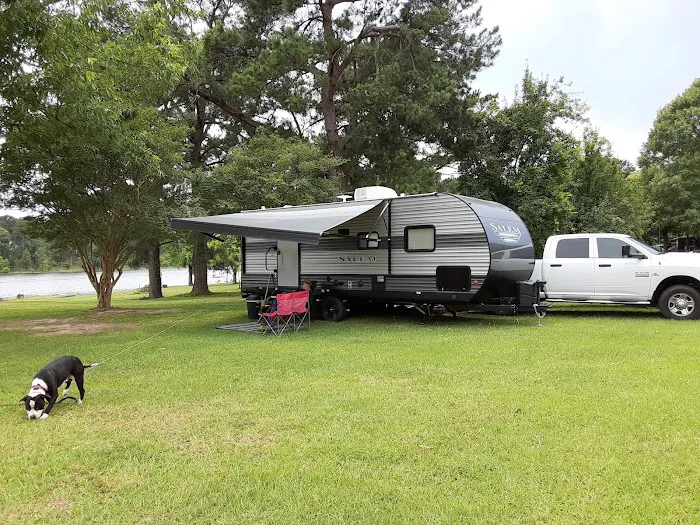 Farmer's Cove RV Park Picture 9
