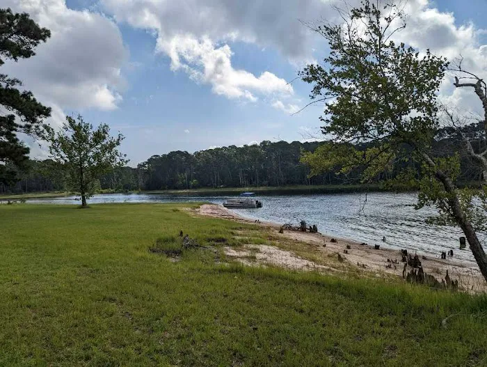 Farmer's Cove RV Park Picture 6