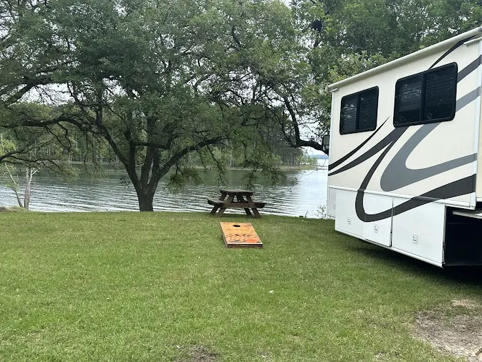 Farmer's Cove RV Park Picture 4