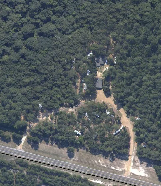 Rayburn RV Hideout Picture 7
