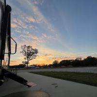 Auntie M's RV Park ico