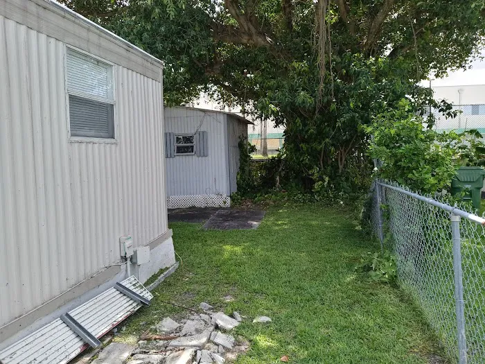 Sunnydale Mobile Home Park Picture 3