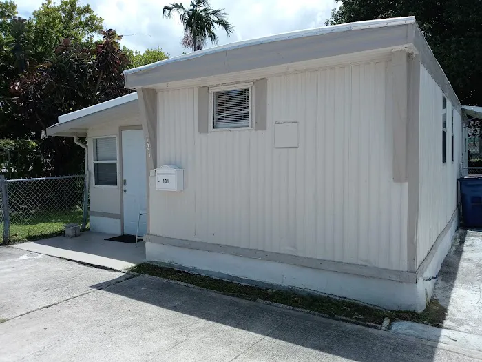 Sunnydale Mobile Home Park Picture 4