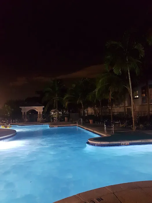 Pembroke Park Lakes Mobile Picture 3