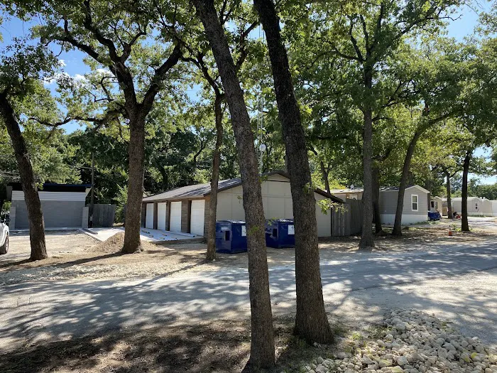 The Oaks On Henderson Picture 3