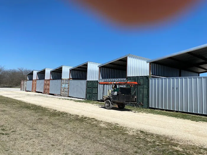 R&P STORAGE AND RV PARK Picture 8