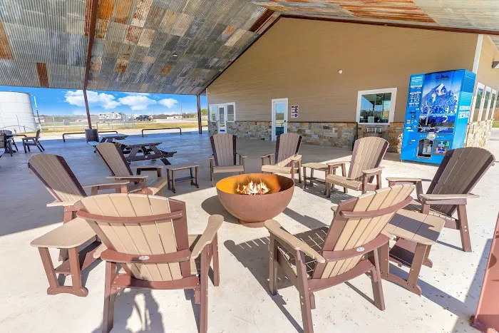Highland Hideaway RV Resort Picture 6