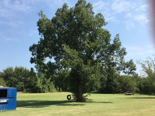 Hidden Oaks Mobile Home Park Picture 8