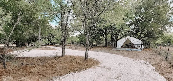 Oasis RV Park & Campground Picture 5