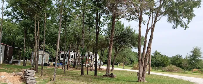 Lake Aquilla RV Park Picture 2