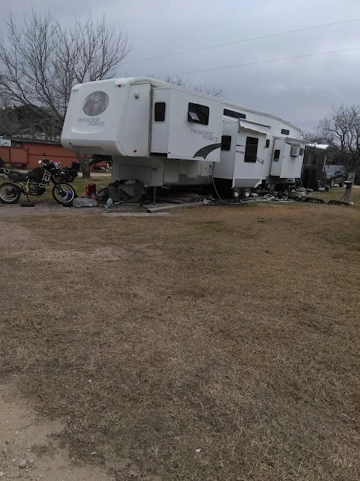 Diamond B RV Park Picture 2