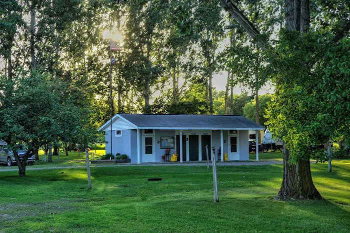 Camp S'more Campground Picture 2