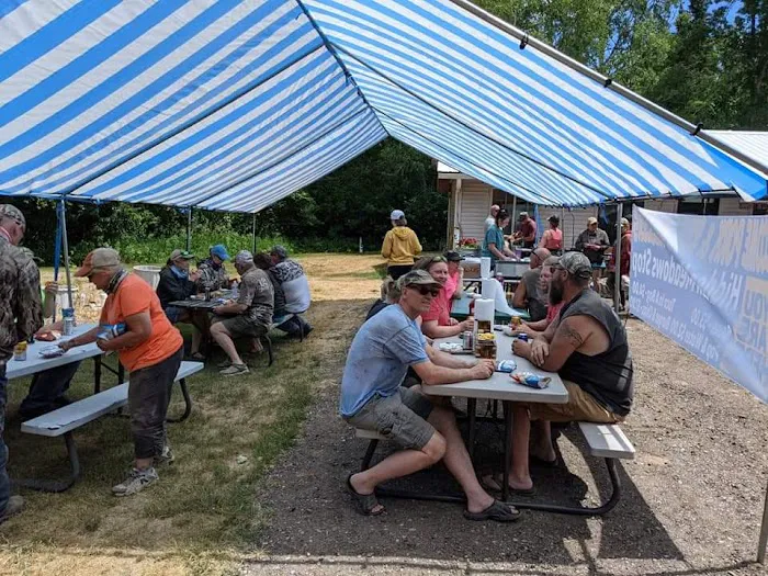 Hidden Meadows Campground Bar and Grill on Blind Lake. Picture 5