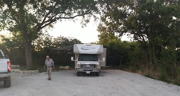 Mart TX RV Park Picture 4