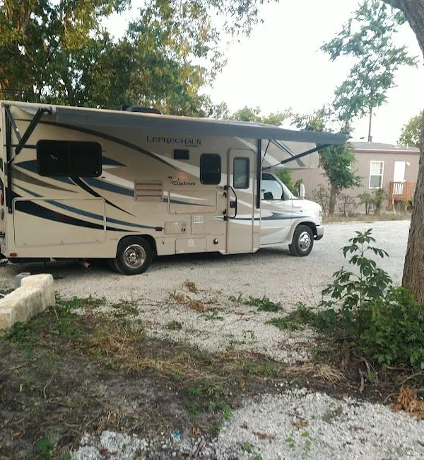 Mart TX RV Park Picture 5