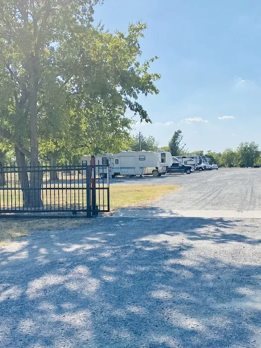 Country Comfort RV Park of Marquez Picture 5