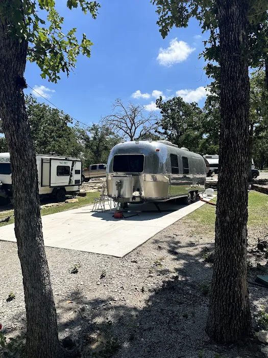 Cozy Hill Rv and Cabin Retreat Picture 8