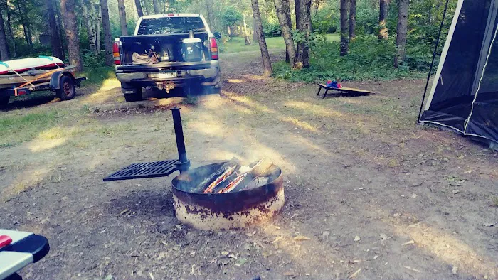 Greer lake Campground Picture 8