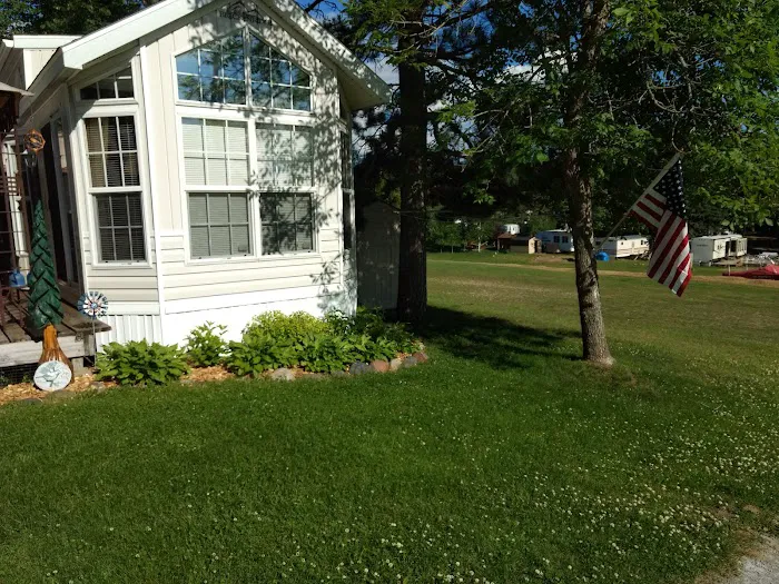 Highview Campground & RV Park Picture 9