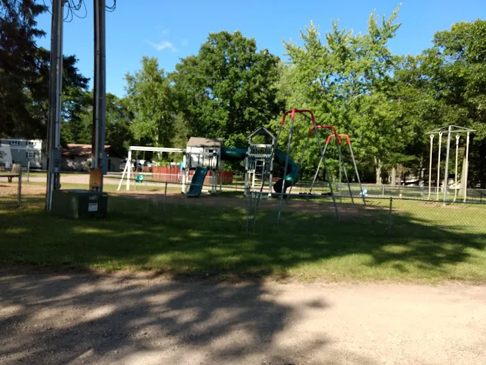Highview Campground & RV Park Picture 8