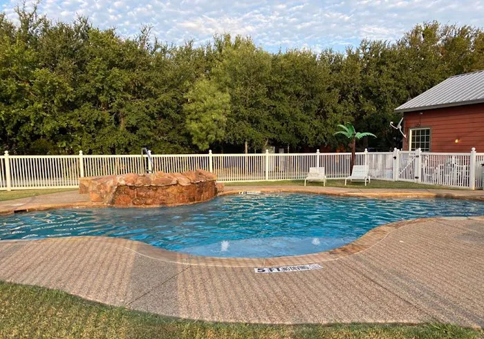 Coffee Creek RV Resort and Cabins Picture 8