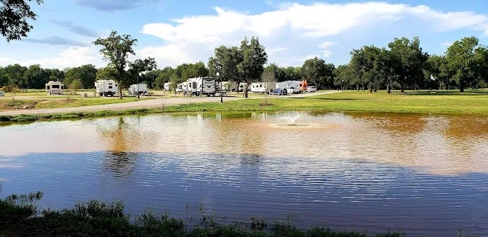 River Valley RV Resort Picture 1